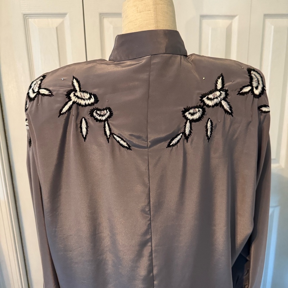 Suzelle Gray Embroidered Ruffle Blouse - Picture 4 of 4